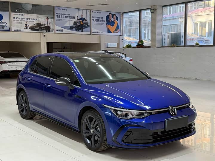 Фото 3 - Volkswagen Golf