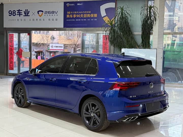 Фото 6 - Volkswagen Golf