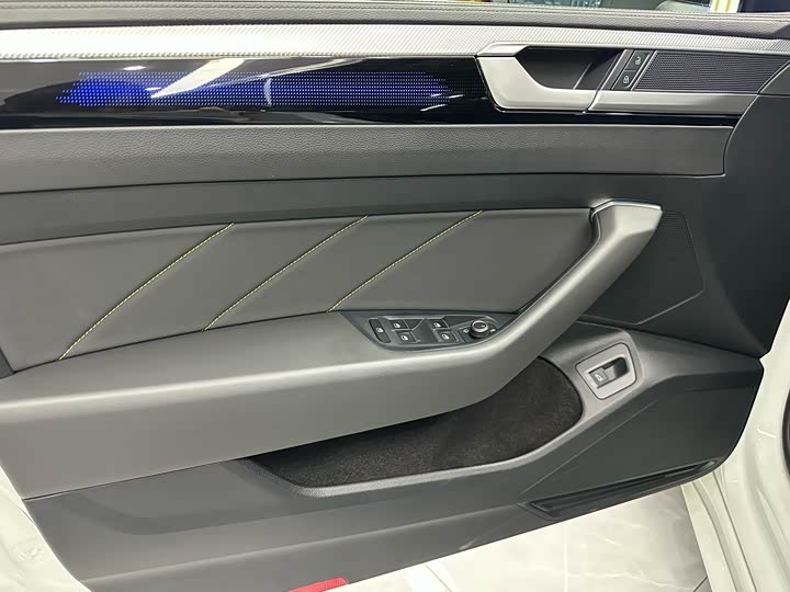 Фото 11 - Volkswagen CC