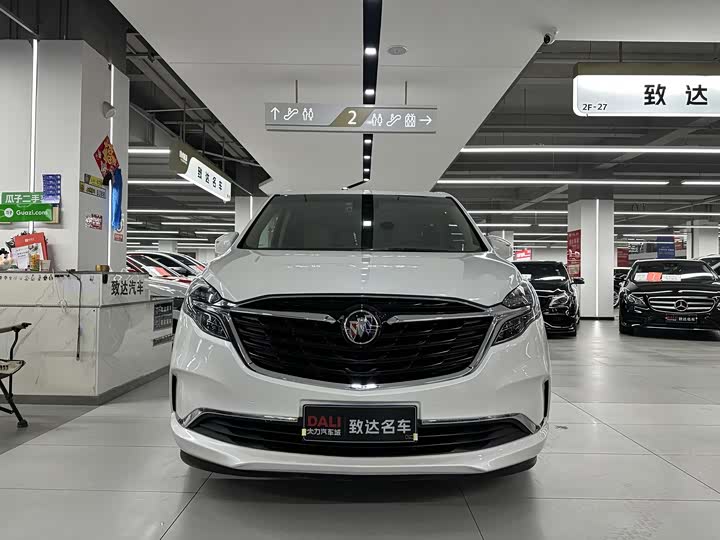 Фото 2 - Buick GL8 ES