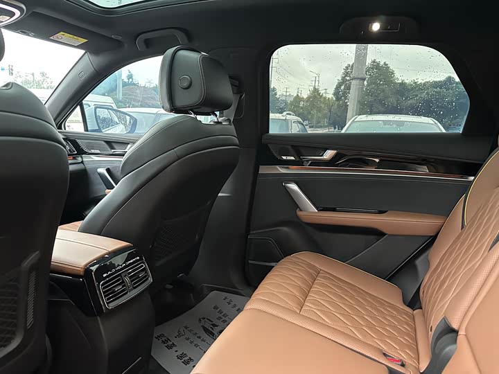 Фото 16 - BYD Tang Hybrid/EV