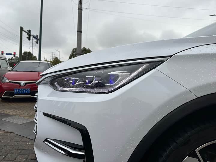 Фото 36 - BYD Tang Hybrid/EV