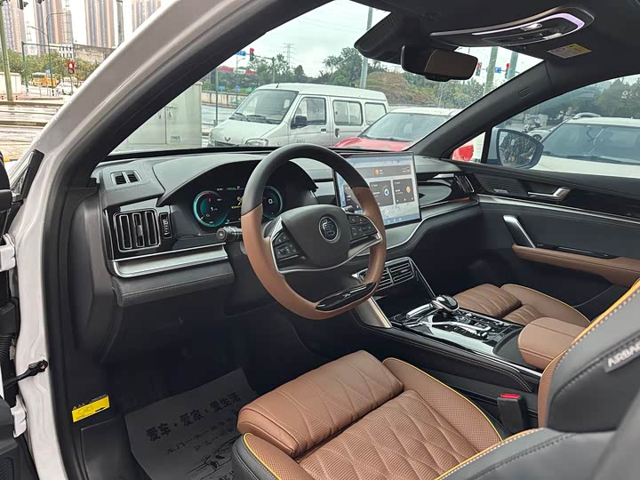 Фото 9 - BYD Tang Hybrid/EV