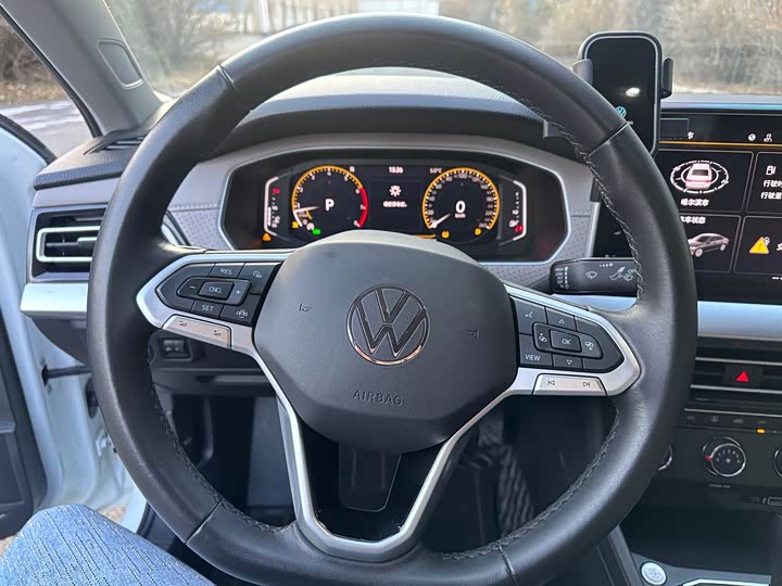 Фото 10 - Volkswagen Lavida