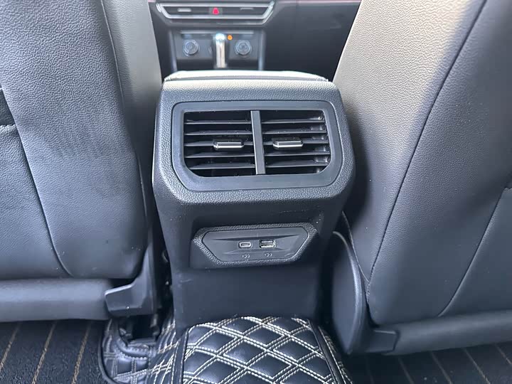 Фото 17 - Volkswagen Lavida