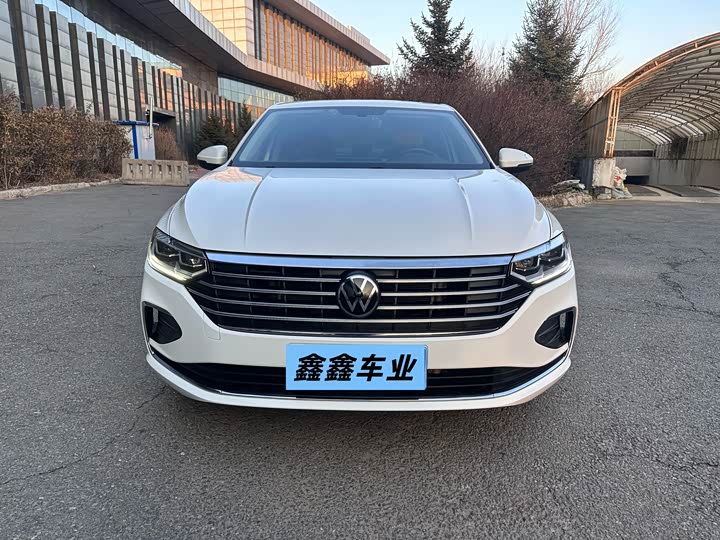 Фото 2 - Volkswagen Lavida