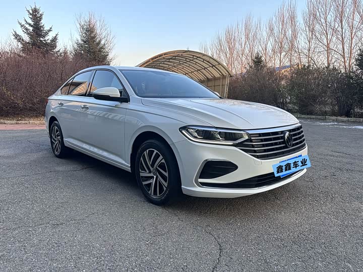 Фото 3 - Volkswagen Lavida