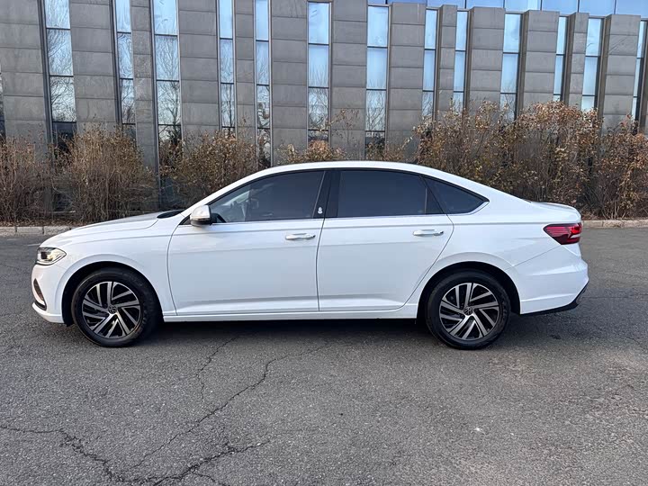 Фото 6 - Volkswagen Lavida