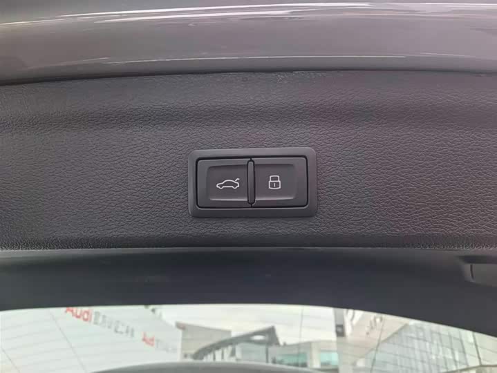 Фото 11 - Audi Q3