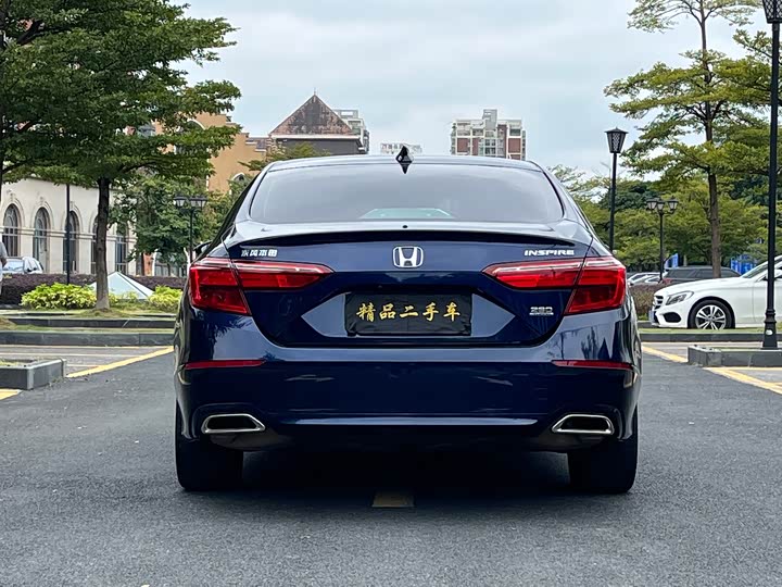 Фото 5 - Honda Inspire