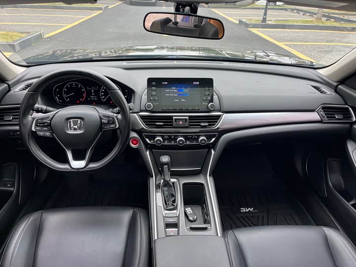 Фото 7 - Honda Inspire