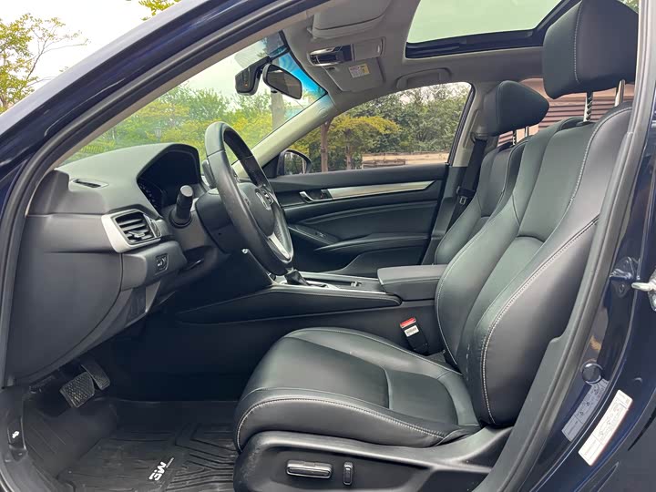 Фото 9 - Honda Inspire