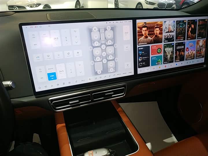 Фото 13 - LiXiang L8