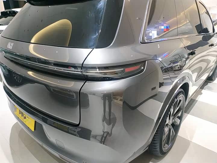 Фото 8 - LiXiang L8