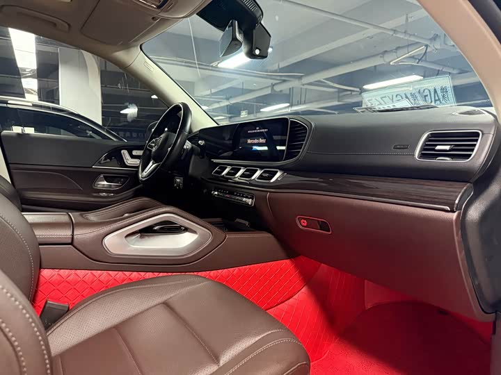 Фото 4 - Mercedes-Benz GLE-Class