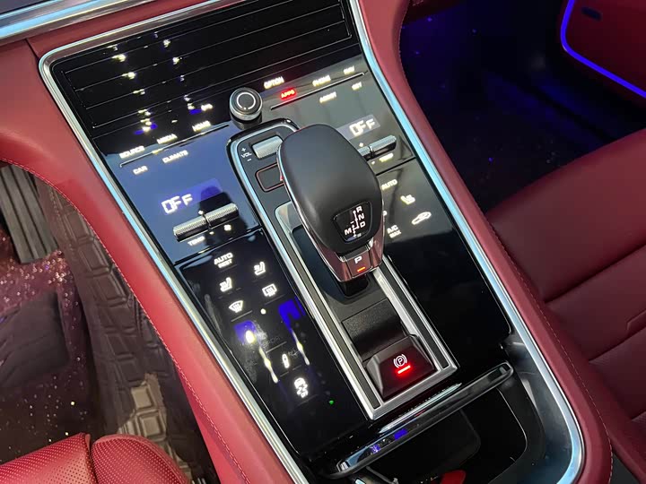 Фото 7 - Porsche Panamera