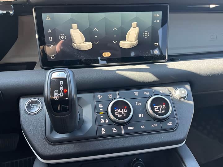 Фото 13 - Land Rover Defender