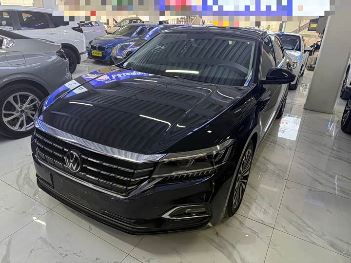 Фото 1 - Volkswagen Passat