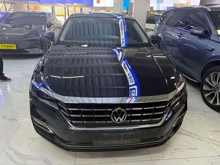 Фото 2 - Volkswagen Passat