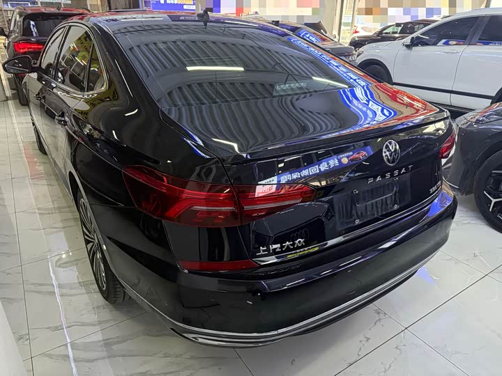 Фото 4 - Volkswagen Passat