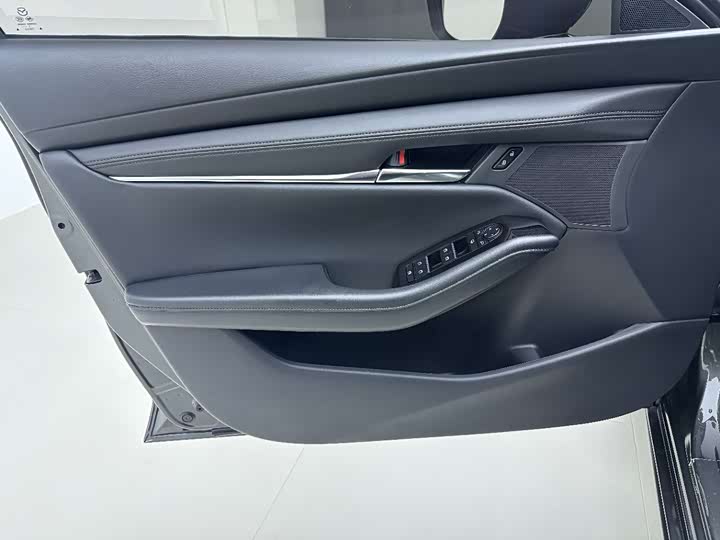 Фото 12 - Mazda 3 (Axela)