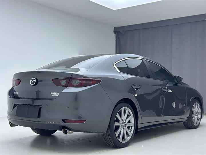 Фото 16 - Mazda 3 (Axela)