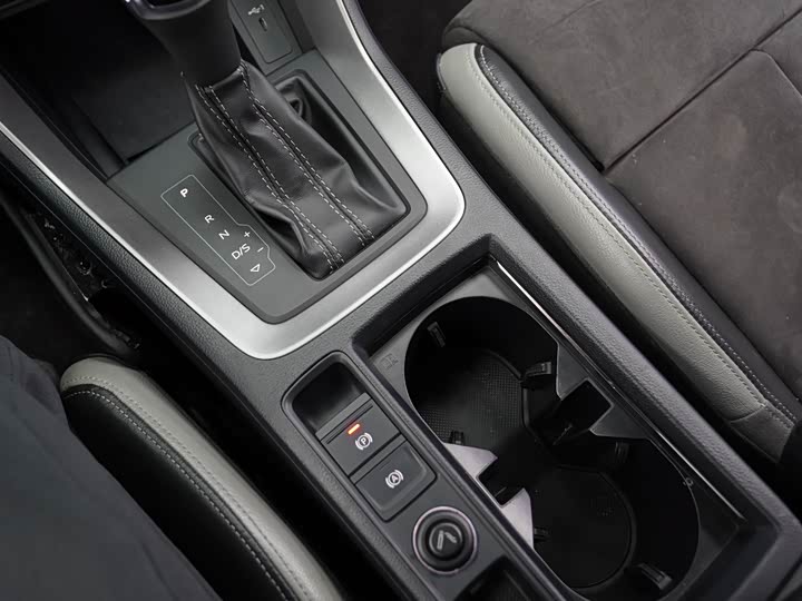 Фото 14 - Audi Q3