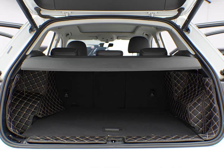 Фото 19 - Audi Q3