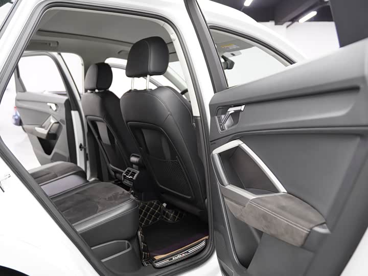 Фото 20 - Audi Q3