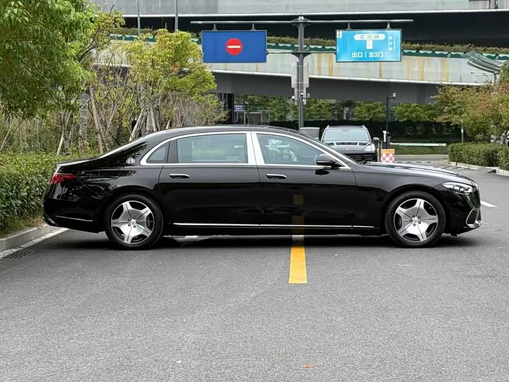 Фото 4 - Mercedes-Benz Maybach S-Class