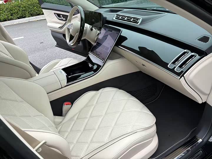 Фото 8 - Mercedes-Benz Maybach S-Class