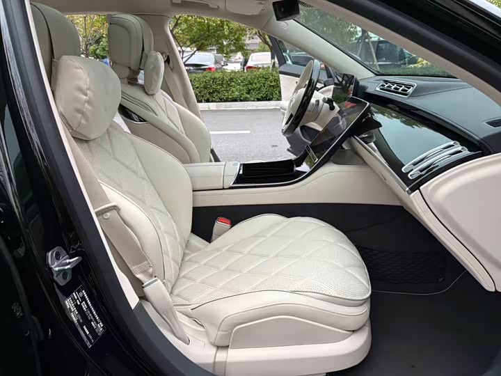 Фото 9 - Mercedes-Benz Maybach S-Class