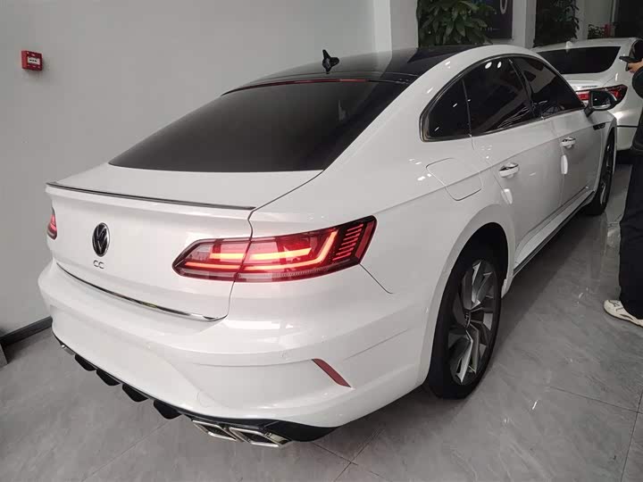 Фото 7 - Volkswagen CC