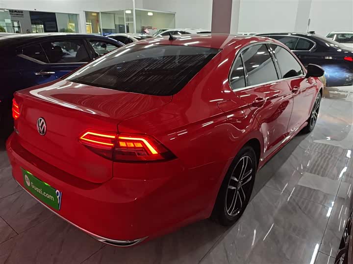 Фото 7 - Volkswagen Lamando L