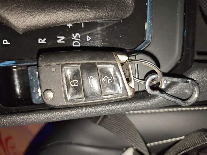 Фото 9 - Volkswagen Lamando L