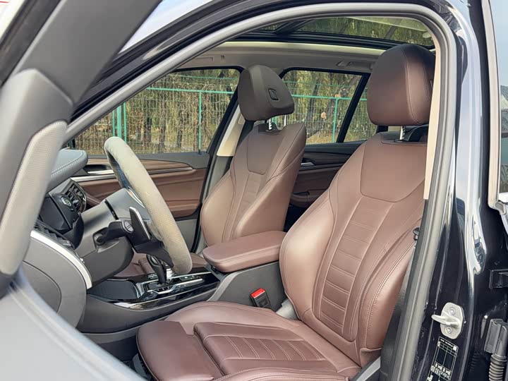 Фото 20 - BMW X3