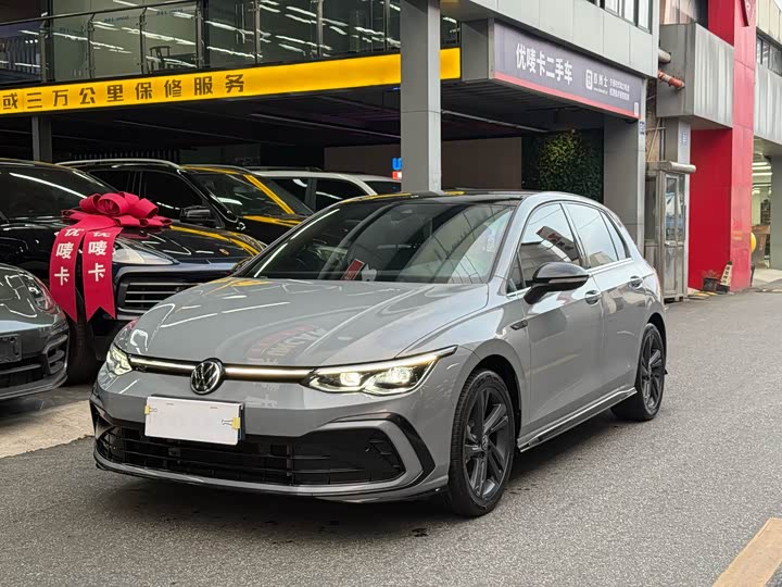 Фото 22 - Volkswagen Golf