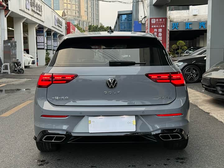 Фото 25 - Volkswagen Golf