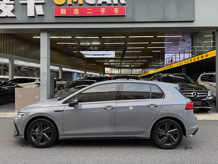 Фото 3 - Volkswagen Golf