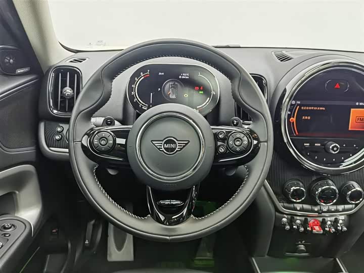 Фото 11 - Mini Countryman