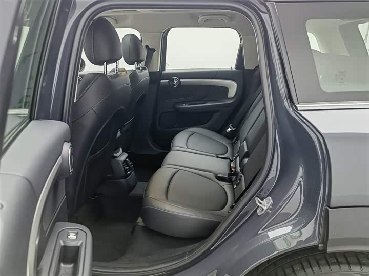 Фото 15 - Mini Countryman