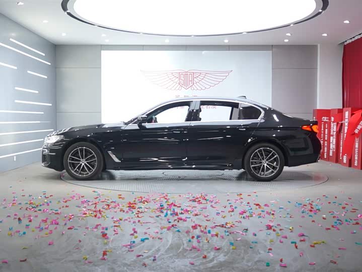 Фото 2 - BMW 5 Series