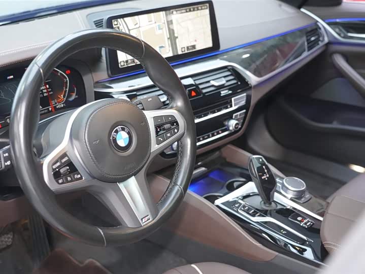Фото 9 - BMW 5 Series
