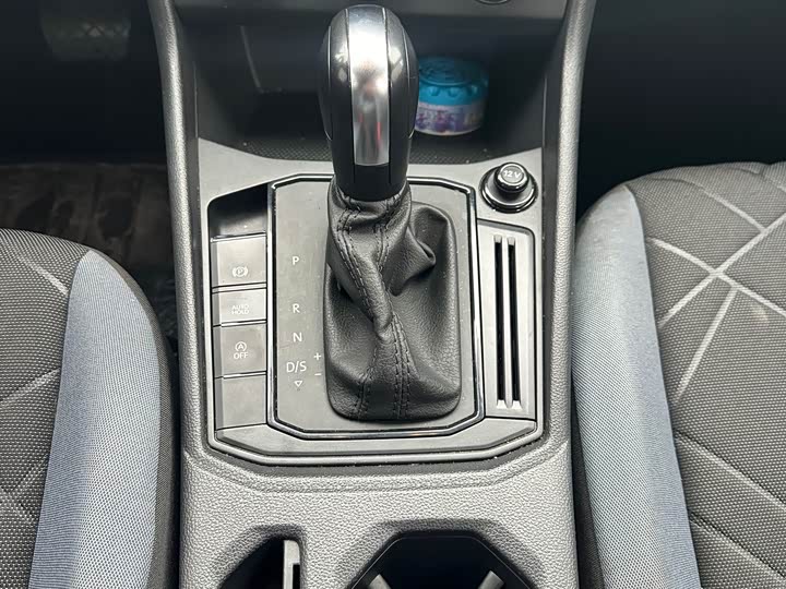 Фото 12 - Volkswagen Lavida