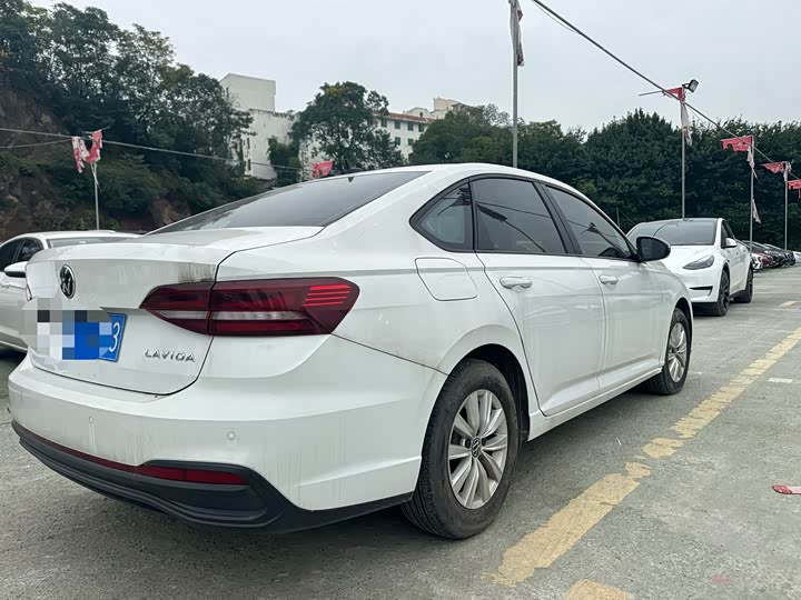 Фото 4 - Volkswagen Lavida