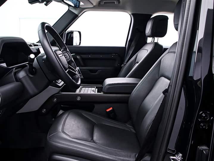 Фото 12 - Land Rover Defender