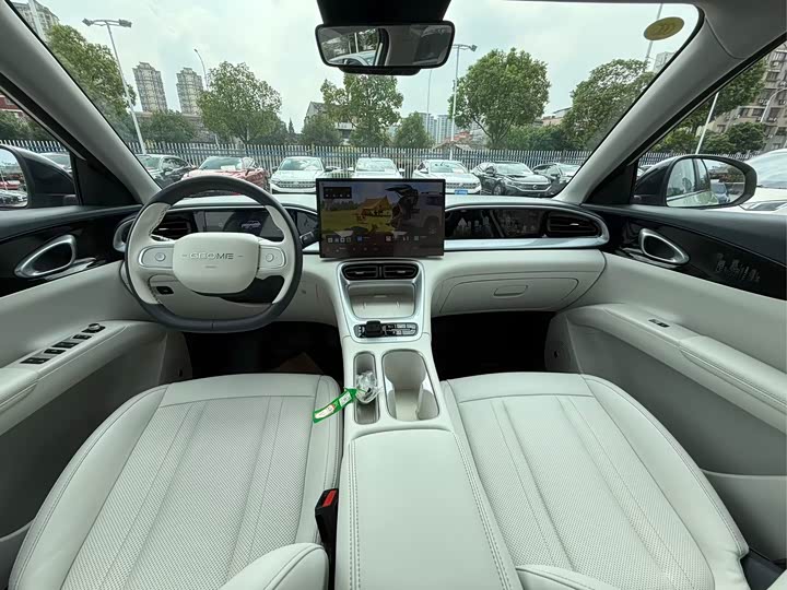 Фото 16 - Geely Galaxy Geome