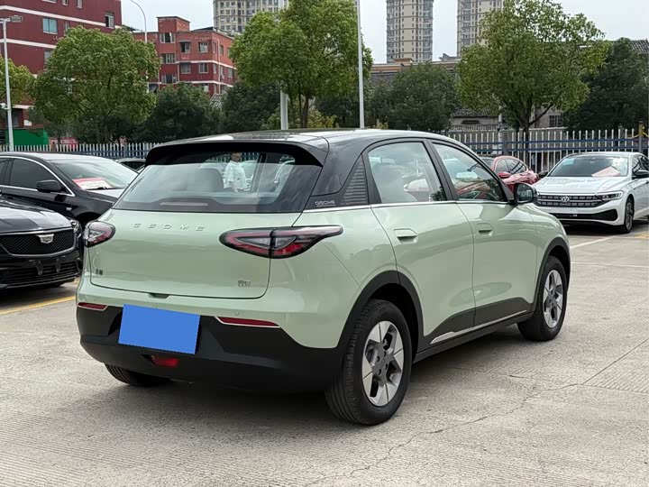 Фото 4 - Geely Galaxy Geome