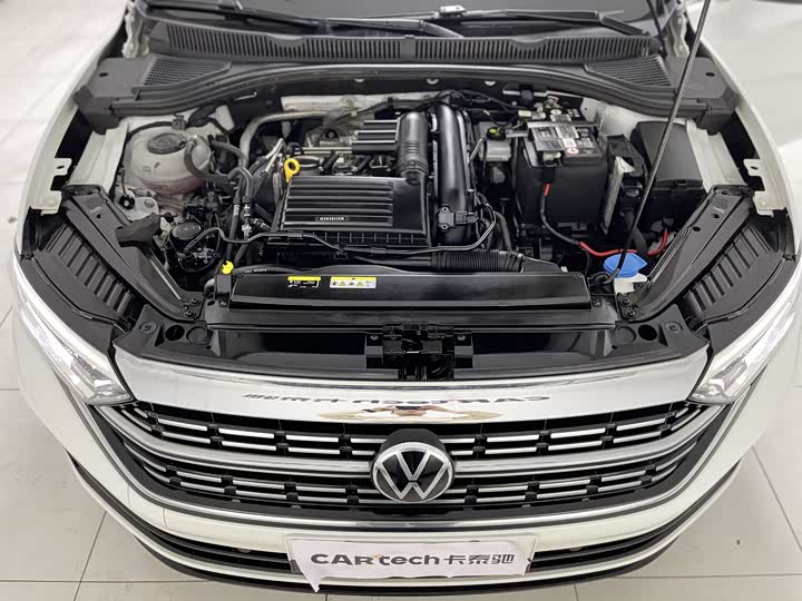 Фото 17 - Volkswagen Sagitar L