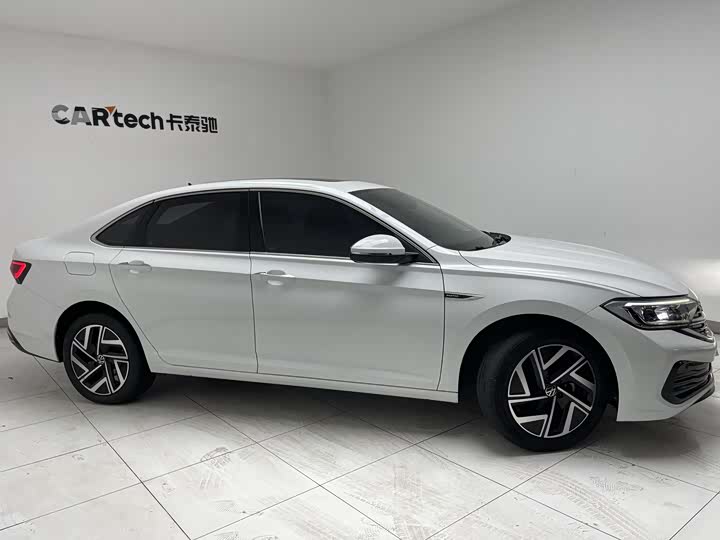 Фото 4 - Volkswagen Sagitar L